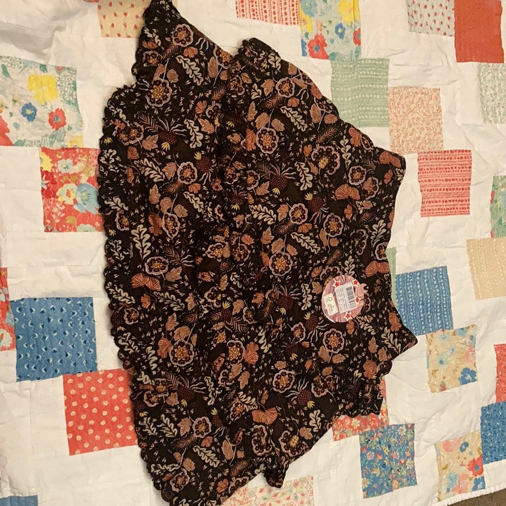 Scotch R’Belle size 14 skirt with tags. Never worn.